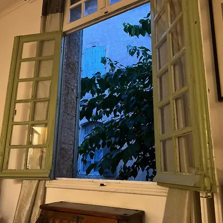 Maison De La Gargoyle Apartment *